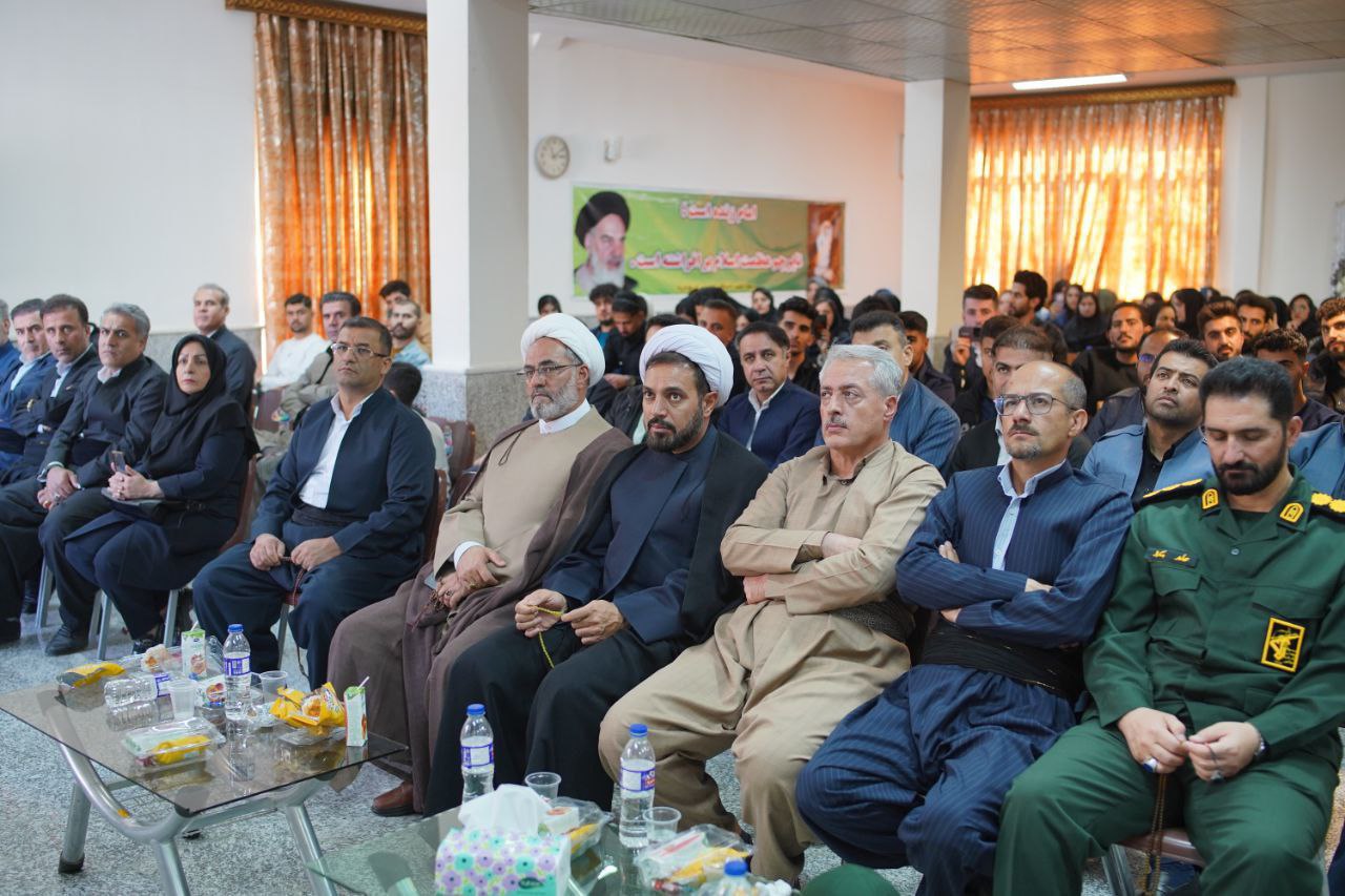 مراسم استقبال از دانشجویان جدیدالورود در دانشگاه پیام نور جوانرود