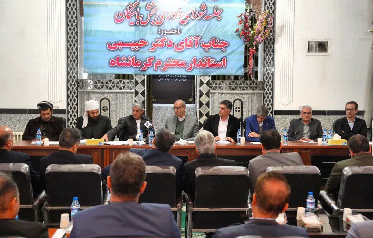 مسلم فخری، بخشدار باینگان: بازگشایی مرز سازان را یکی از مهم‌ترین و جدی‌ترین مطالبات مردم این بخش مرزی دانست.