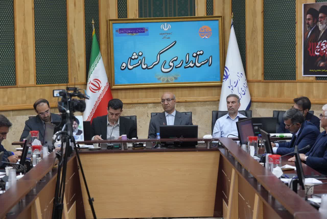  توسعه نیروگاه‌های خورشیدی در کرمانشاه شتاب می‌گیرد