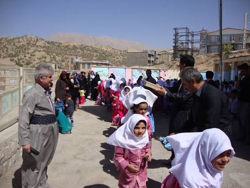 نزدیکی مدرسه به محل سکونت به نفع دانشآموزان است/ بر انتخاب مدارس خاص اصرار نکنید نزدیکی مدرسه به محل سکونت به نفع دانشآموزان است/ بر انتخاب مدارس خاص اصرار نکنید